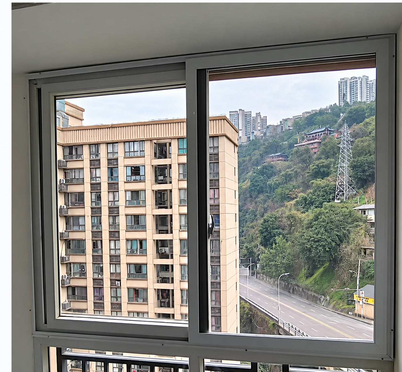 SLIDING BAY WINDOW ACOUSTIC RETROFIT photo 2