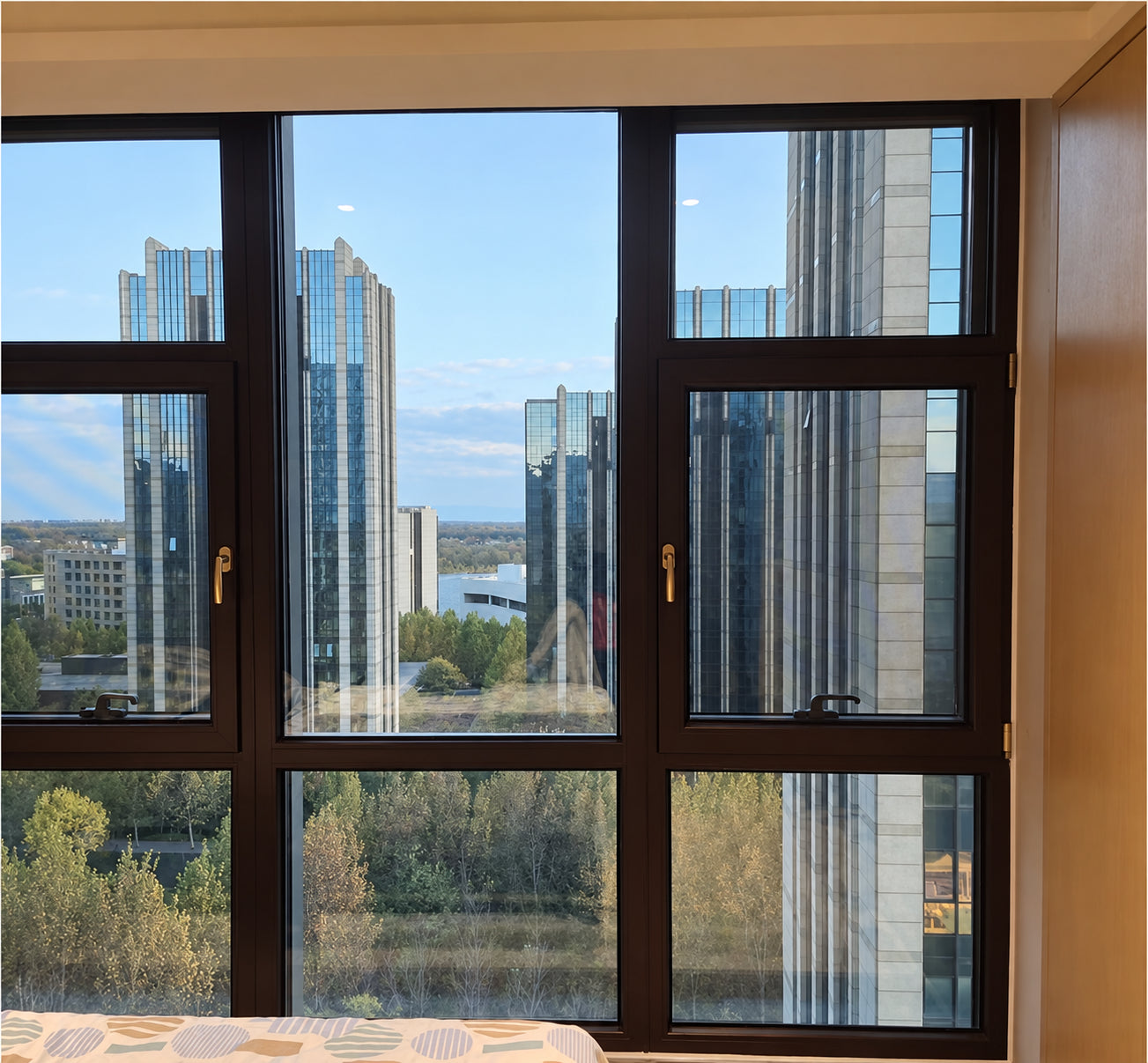FLOOR-TO-CEILING WINDOW ACOUSTIC RETROFIT photo 2